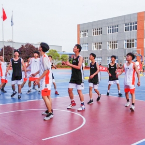 跃动篮球 激扬青春 ——  我校西校区举行“智涵杯”篮球比赛