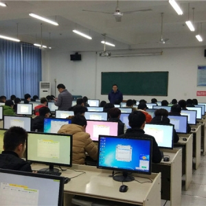 信息商务部跟岗实习返校学生座谈会