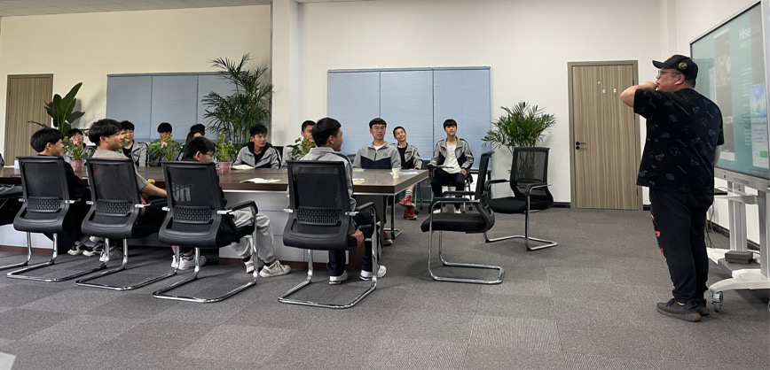 强化新能力 实现新作为 ―― 漯河市第一中专西校区形象大使新媒体培训