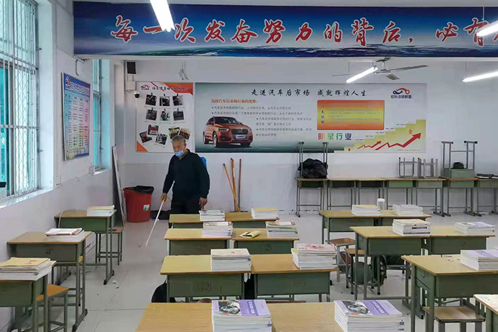 漯河市第一中等专业学校开展校园消杀工作纪实