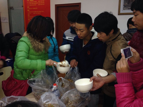 冬至饺子暖人心