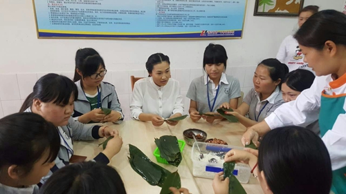 翠翠粽叶包,浓浓师生情